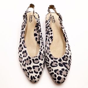 {Earth} Uptown Ursula Flats